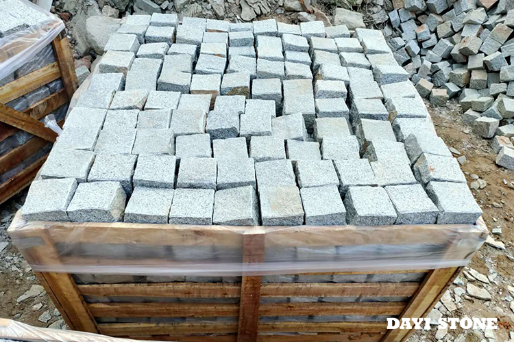 Light grey Granite Cubes all sides natural split 9x9x9cm